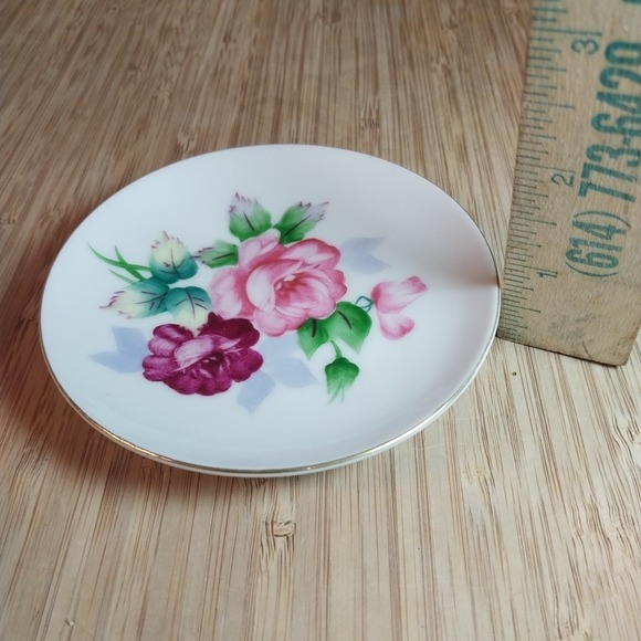 Occupied Japan Handpainted 4" Floral Decorative Set/3 Plates, Trinket Dish Hangs - Picture 13 of 14